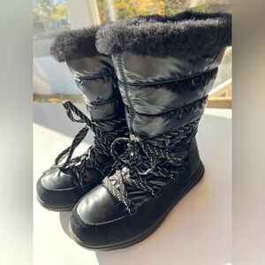 Cozy Black Winter Boots for Women